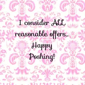 Thanks for stopping by ~all reasonable offers will be considered~🌸